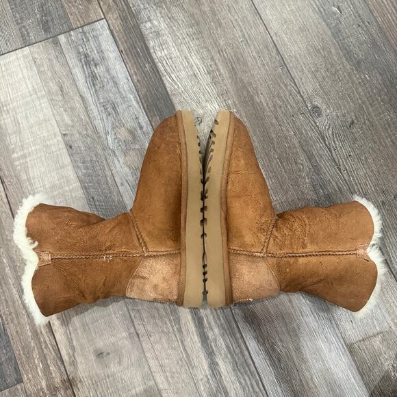 UGG Bailey Button II Boot Size US 5 EU 36 Girls Womens Brown Suede Shearling - Picture 6 of 8